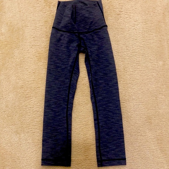 Lululemon Capri athletic pants - Picture 1 of 3